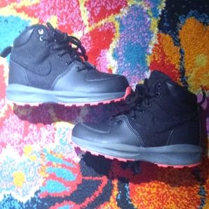 Little girls nike high tops size 11.5